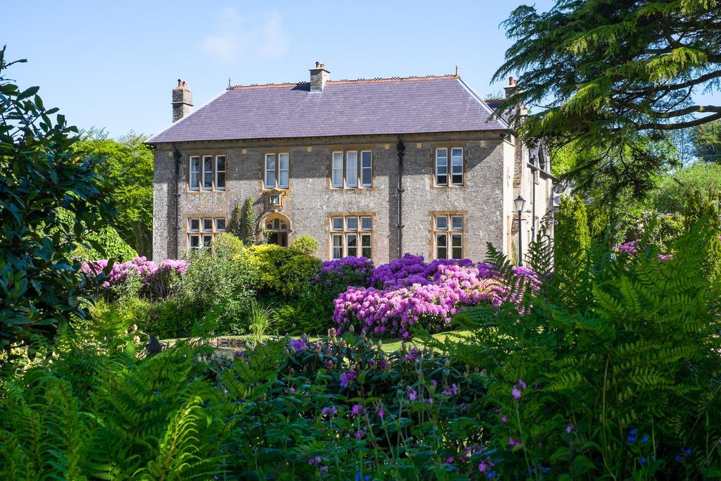 Отель Kentisbury Grange Экстерьер фото